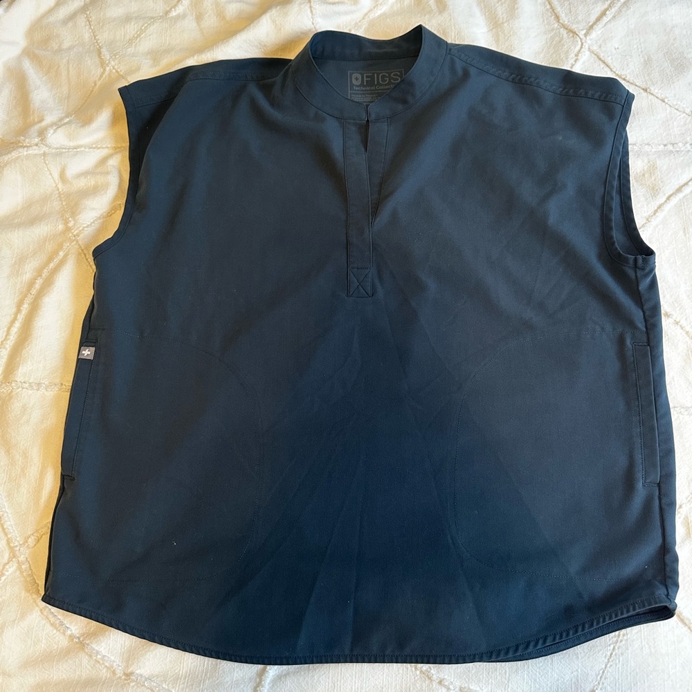 Figs Dark Harbor Rafaela Scrub Top